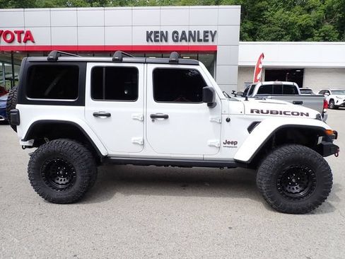 Used 2020 Jeep Wrangler Unlimited Rubicon w/ Dual Top Group AWD/4WD image 2