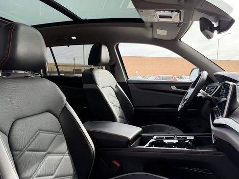 Used 2024 Volkswagen Atlas Peak Edition SEL image 45