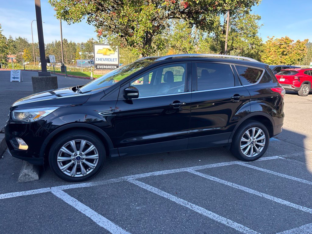 Used 2017 Ford Escape Titanium w/ Canadian Touring Package AWD/4WD image 5