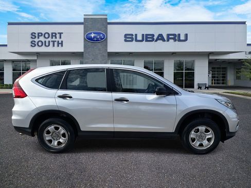 Used 2016 Honda CR-V LX image 2