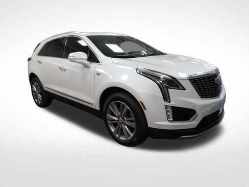 Certified 2024 Cadillac XT5 Premium Luxury FWD image 7