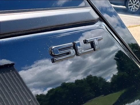 Used 2019 GMC Terrain SLT w/ GMC Pro Grade Package AWD/4WD image 28