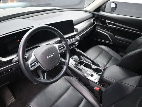 Used 2025 Kia Telluride S AWD/4WD image 19