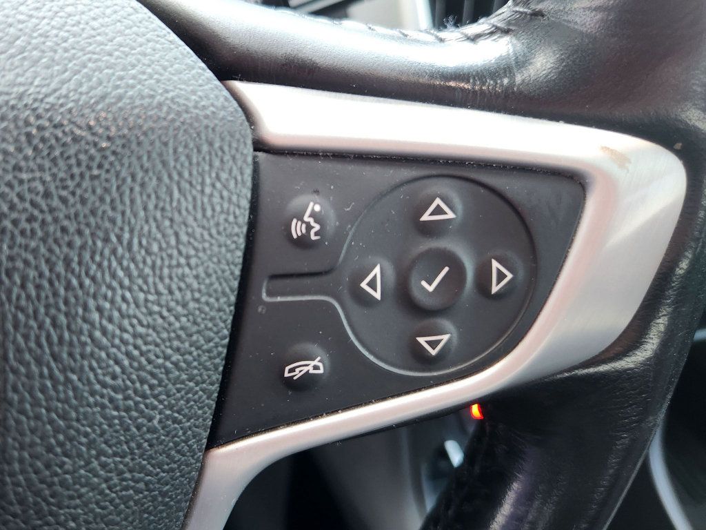 Used 2019 GMC Terrain SLT w/ Preferred Package FWD image 24