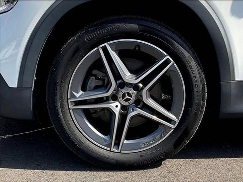 Certified 2021 Mercedes-Benz GLB 250 4MATIC image 36