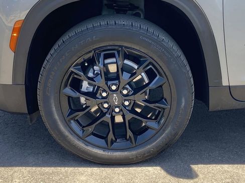 Used 2024 Chevrolet Traverse LS w/ Midnight/Sport Edition FWD image 29