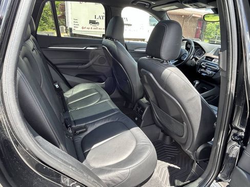 Used 2017 BMW X1 xDrive28i AWD/4WD image 16