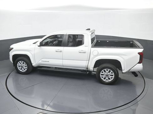 Used 2024 Toyota Tacoma SR5 RWD image 53