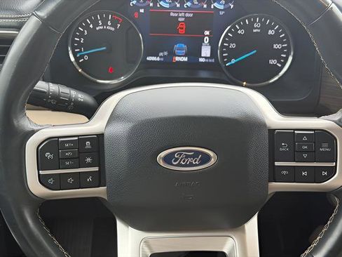 Used 2024 Ford Expedition Max Limited image 9