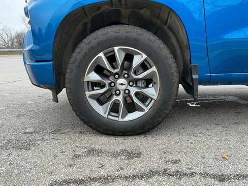 Used 2024 Chevrolet Silverado 1500 RST image 16