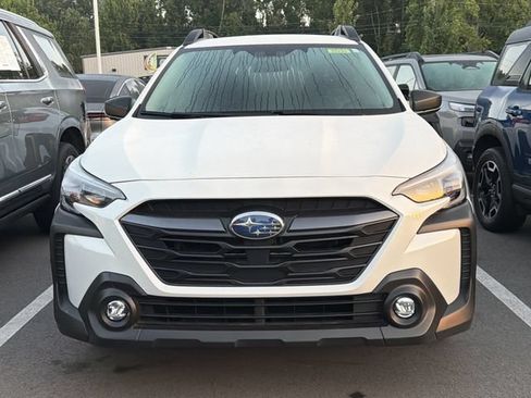Certified 2025 Subaru Outback AWD/4WD image 2