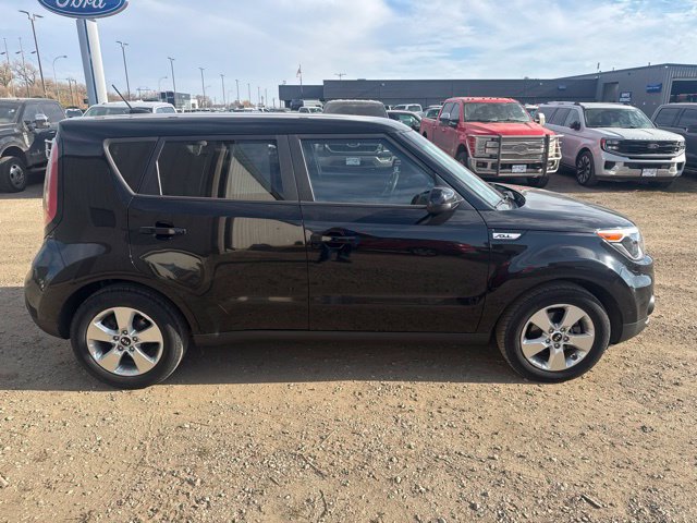 Used 2019 Kia Soul w/ Convenience Package FWD image 11