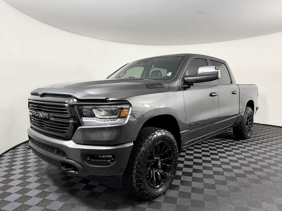 Used 2023 RAM 1500 Laramie AWD/4WD image 3