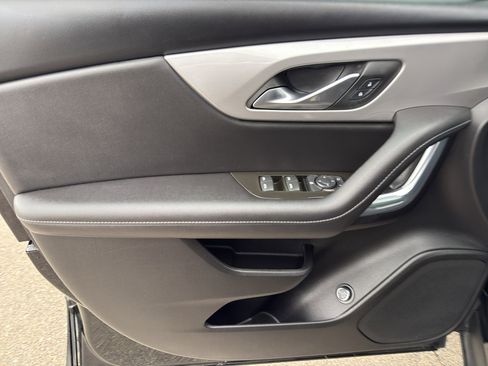 Used 2022 Chevrolet Blazer LT image 13