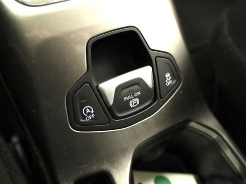 Used 2020 Jeep Renegade Limited image 25