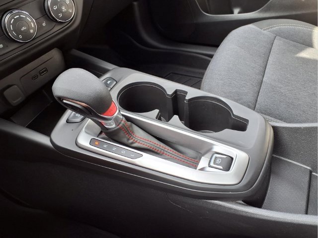 Certified 2024 Chevrolet Trax RS w/ Sunroof Package FWD image 9
