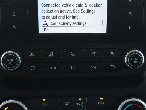 Used 2024 Ford Transit 250 148 Medium Roof RWD image 36