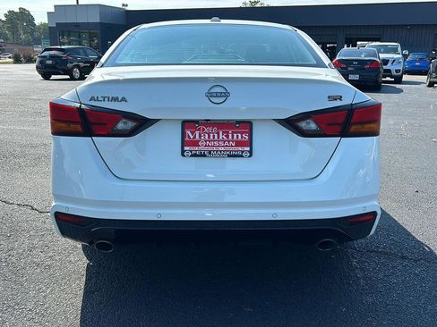 Used 2024 Nissan Altima 2.5 SR image 5