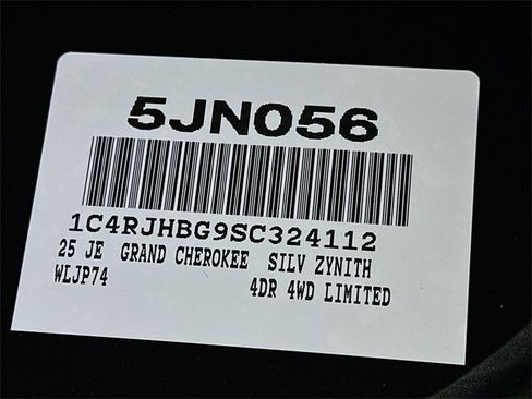 New 2025 Jeep Grand Cherokee Limited w/ Trailer Tow Package image 17