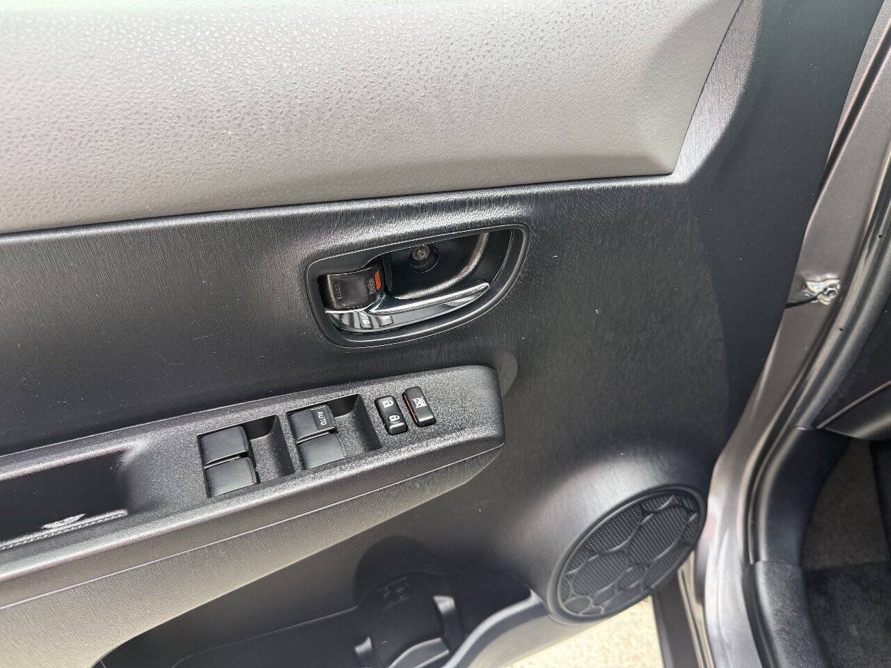 Used 2014 Toyota Yaris LE FWD image 16
