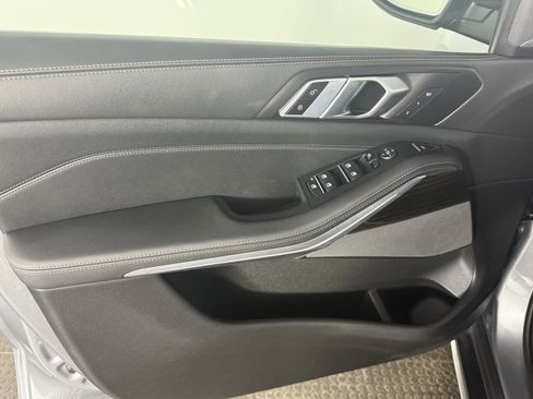 Certified 2025 BMW X5 xDrive40i w/ Executive Package image 10