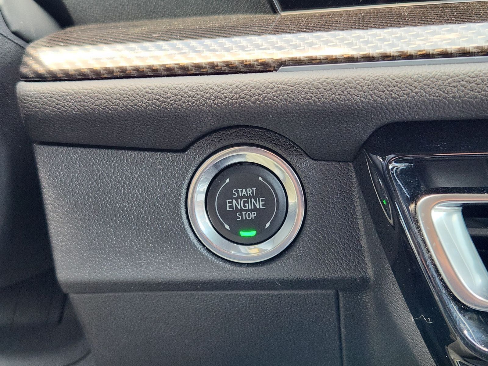 Used 2026 Chevrolet Traverse High Country w/ LPO, Floor Liner Package FWD image 27