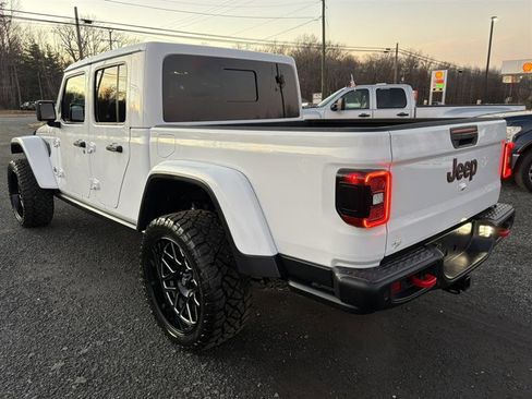 Used 2021 Jeep Gladiator Rubicon image 3
