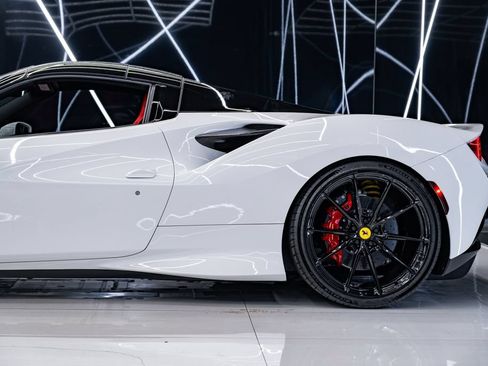 Used 2023 Ferrari F8 Tributo RWD image 12