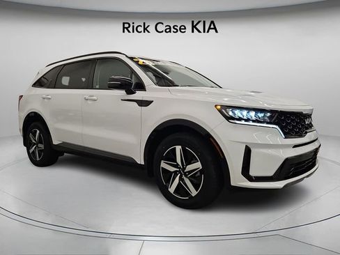 Used 2023 Kia Sorento S image 9