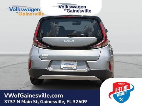 Used 2025 Kia Soul LX w/ LX Technology Package FWD image 5