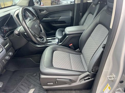 Used 2018 Chevrolet Colorado Z71 image 9