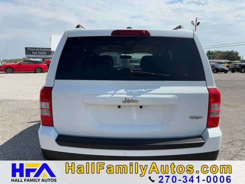 Used 2015 Jeep Patriot High Altitude FWD image 3