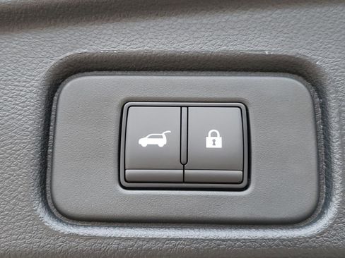 New 2026 Nissan Pathfinder Platinum FWD image 16