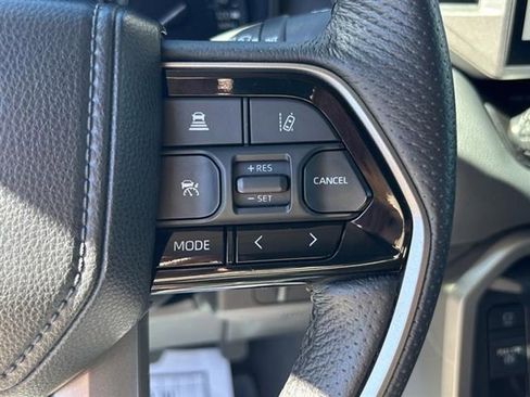 Used 2023 Toyota Tundra Limited image 15