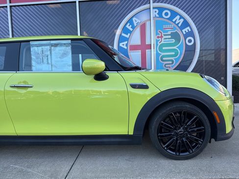 Used 2023 MINI Cooper S w/ Signature Upholstery Package image 4