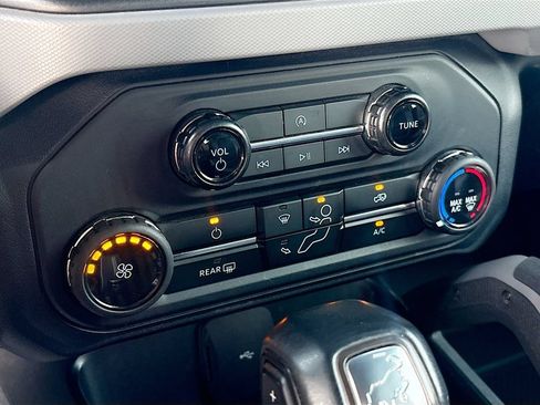 Used 2023 Ford Bronco Big Bend AWD/4WD image 15