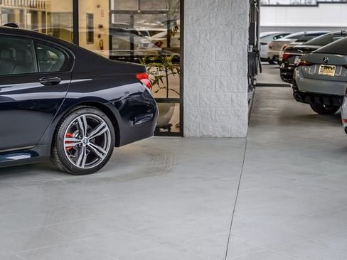 Used 2019 BMW 740i w/ Executive Package image 59