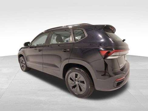 Used 2025 Volkswagen Taos S FWD image 2