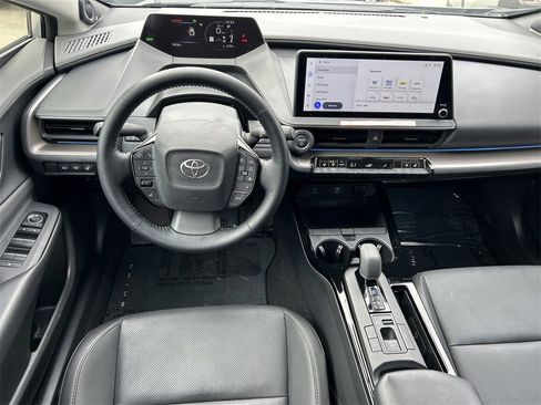 Used 2024 Toyota Prius Limited image 17
