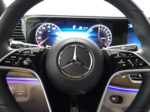 New 2026 Mercedes-Benz GLE 450e 4MATIC image 28