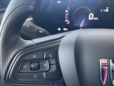 Used 2025 Buick Envista Preferred FWD image 17