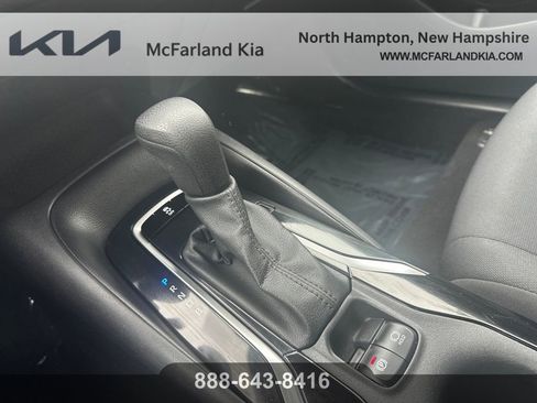 Used 2022 Toyota Corolla LE FWD image 25