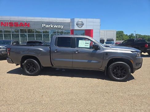New 2026 Nissan Frontier SV AWD/4WD image 8