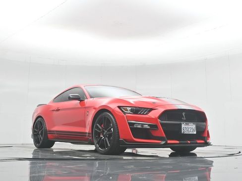 Certified 2021 Ford Mustang Shelby GT500 w/ Technology Package image 48