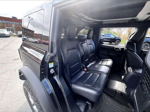 Used 2025 Ford Bronco Badlands AWD/4WD image 15