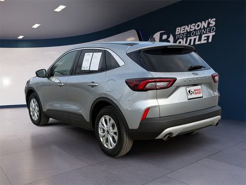 Used 2024 Ford Escape Active image 3