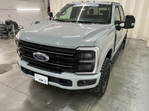 New 2026 Ford F250 Platinum image 9