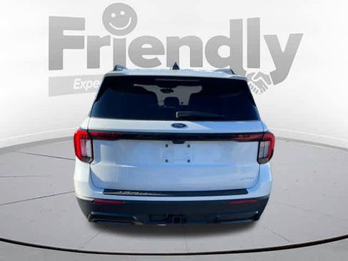 Used 2026 Ford Explorer ST-Line w/ ST-Line Street Pack image 6