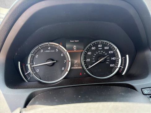 Used 2018 Acura TLX w/ Technology Package FWD image 11