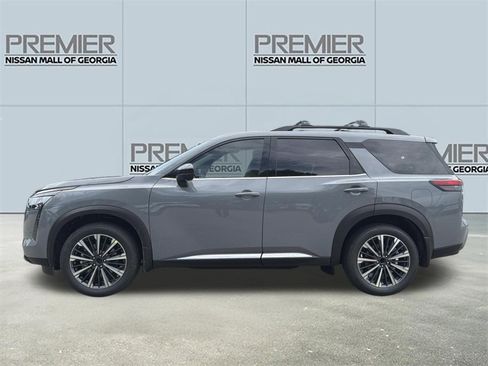 New 2026 Nissan Pathfinder Platinum w/ Accent Package FWD image 24